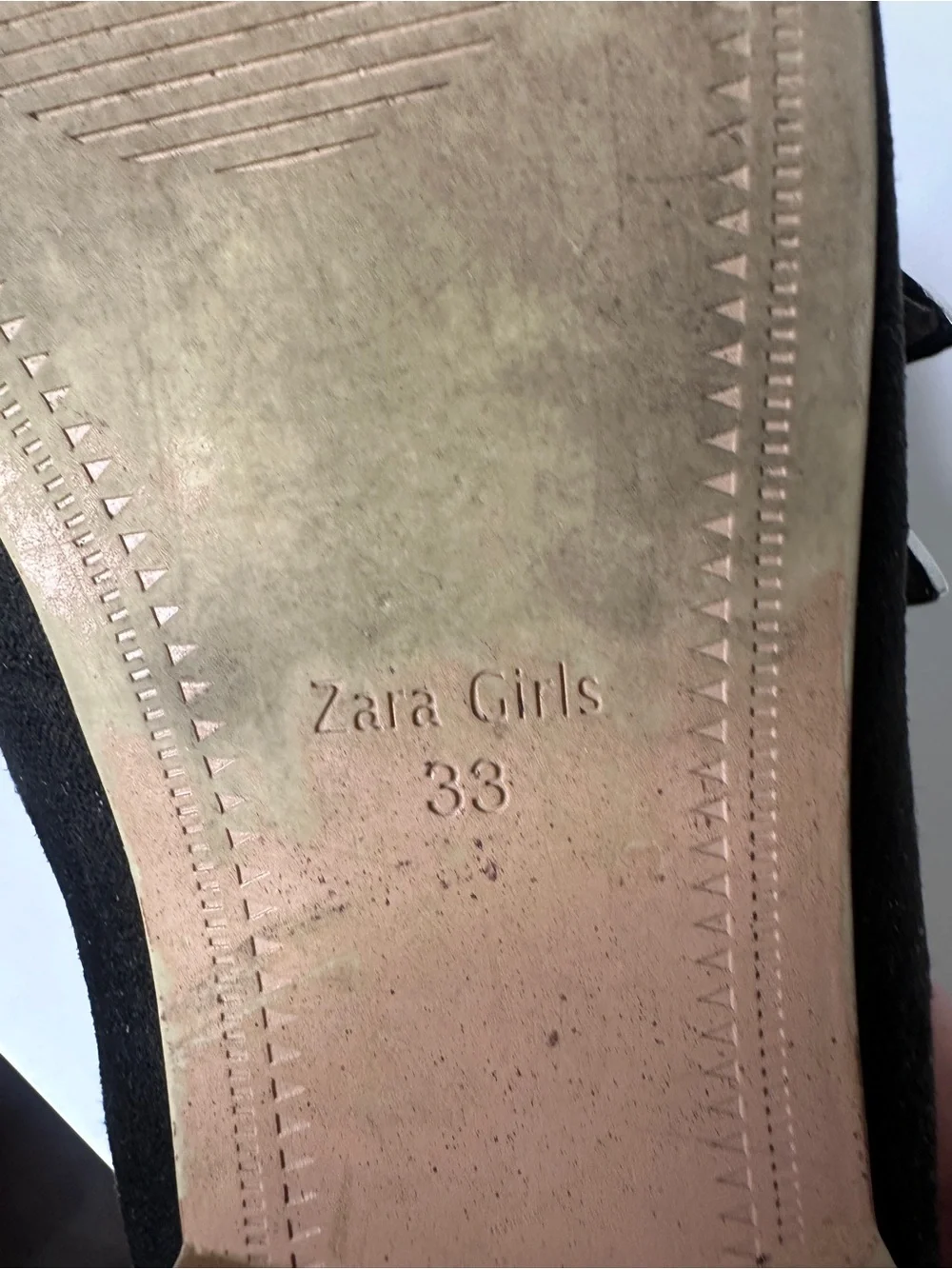 Zara girls black buckle flats size 33